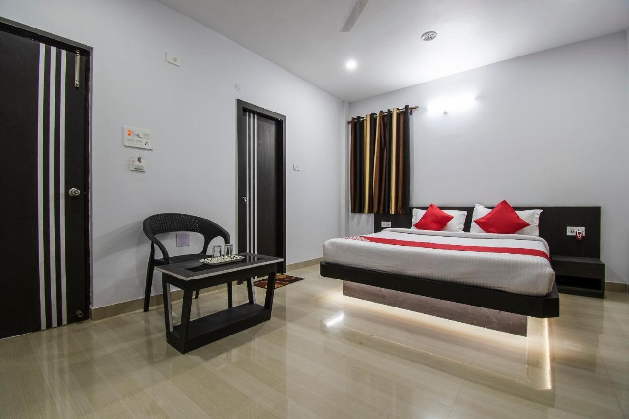 פאטנה Oyo 26974 Hotel S G International מראה חיצוני תמונה